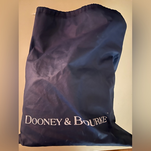 Dooney & Bourke leather bucket bag - Picture 7 of 7